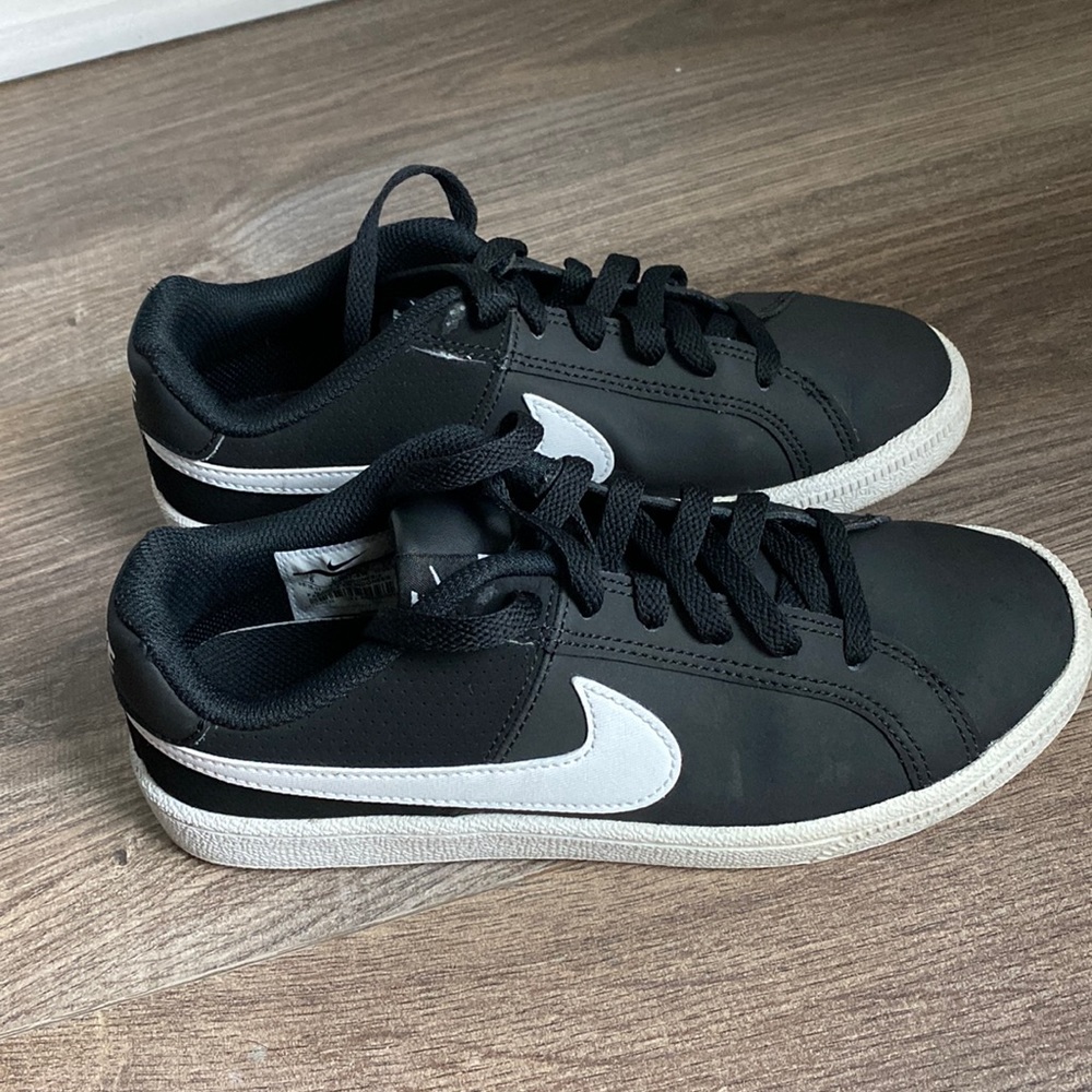 Nike Low Court Royals size 6